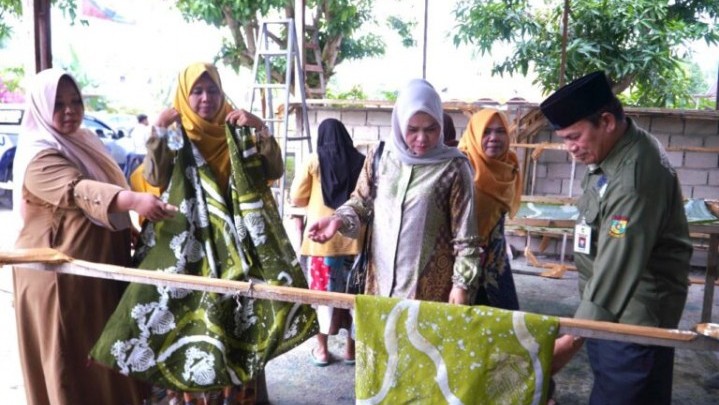 Ini yang Dilakukan Dekranasda Demi Pengembangan Batik Kampar Ini yang Dilakukan Dekranasda Demi Pengembangan Batik Kampar