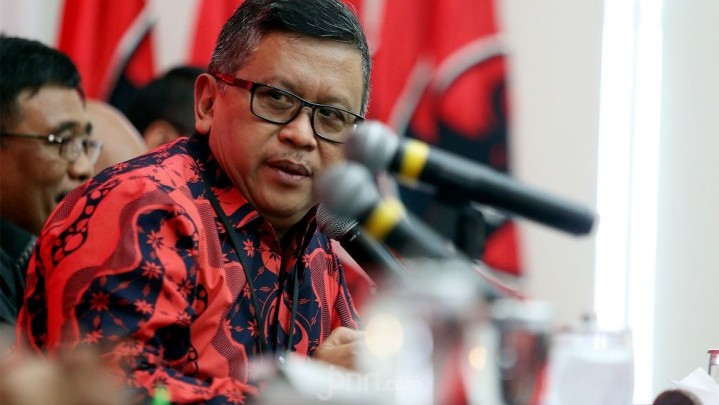 Hasto PDIP Sindir Anies Undang Tukang Bakso Hasto PDIP Sindir Anies Undang Tukang Bakso