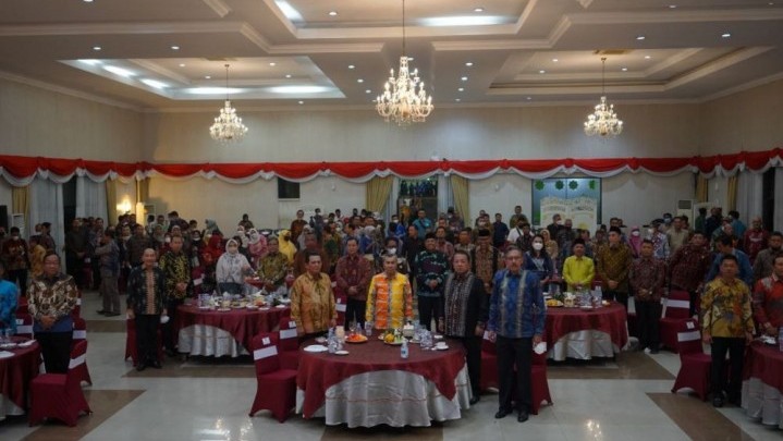 Penanganan Krisis Ekonomi Dibahas Gubernur se Sumatera di Pekanbaru