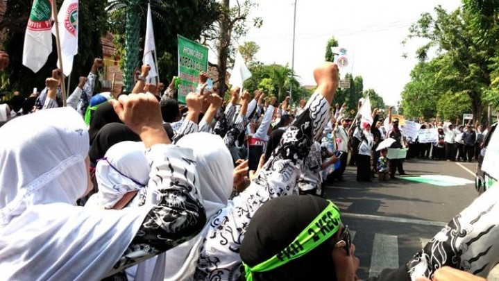 Aspirasi Semua Gubernur di Sumatera: Penghapusan Honorer Harus Dipertimbangkan Ulang Aspirasi Semua Gubernur di Sumatera: Penghapusan Honorer Harus Dipertimbangkan Ulang