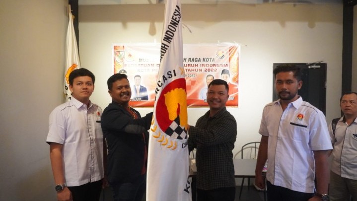 Efman Samuel Pasaribu Nakhodai Percasi Pekanbaru Periode 2022-2026 Efman Samuel Pasaribu Nakhodai Percasi Pekanbaru Periode 2022-2026