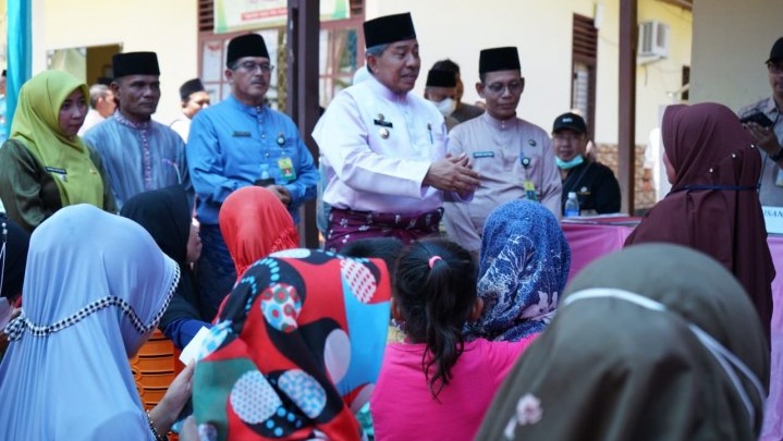 Program Bujang Kampung, Bupati Alfedri Komitmen Berikan Pelayanan Terbaik Program Bujang Kampung, Bupati Alfedri Komitmen Berikan Pelayanan Terbaik