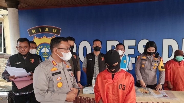 Besi Tower SUTT Dumai-Bagansiapiapi Dicuri, 44 Ribu Pelanggan Terdampak, Kerugian Rp 2 Miliar Besi Tower SUTT Dumai-Bagansiapiapi Dicuri, 44 Ribu Pelanggan Terdampak, Kerugian Rp 2 Miliar