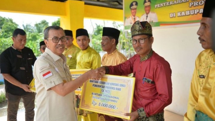 Pembangunan Desa di Rohil Dapat Pujian Khusus Gubri Syamsuar Pembangunan Desa di Rohil Dapat Pujian Khusus Gubri Syamsuar