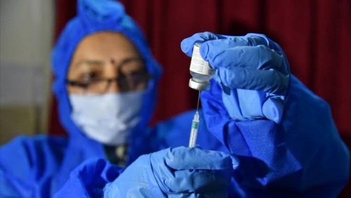 Vaksinasi Massal di Kawasan CFD Pekanbaru, Dinkes Riau akan Tambah Vaksinator