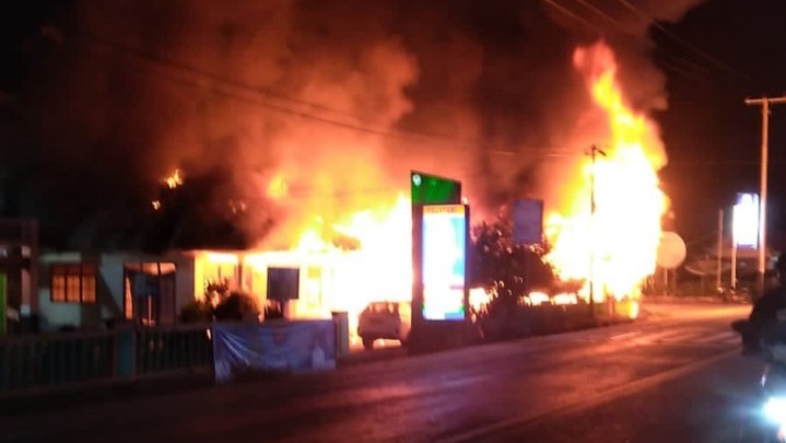 Rumah Dokter Puskesmas di Pesisir Selatan Terbakar, Kerugian Capai Rp1 Miliar