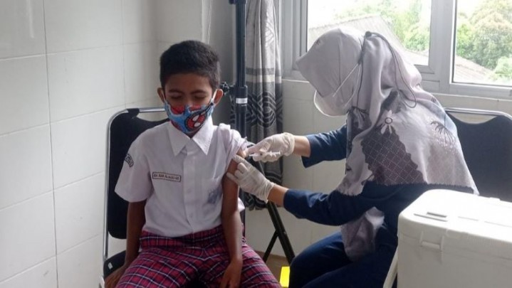 Sebanyak 565 Ribu Anak di Riau Sudah Divaksin Covid-19 Sebanyak 565 Ribu Anak di Riau Sudah Divaksin Covid-19