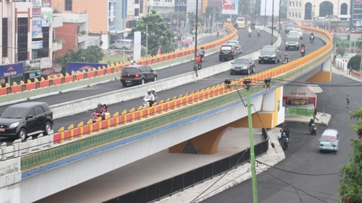 Investasi di Pekanbaru dari Januari hingga Juni Rp 2,4 Triliun Investasi di Pekanbaru dari Januari hingga Juni Rp 2,4 Triliun