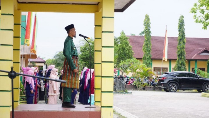 Wako Paisal Sampaikan Pemko Dumai Terbitkan Buku 'Siswa Beradab', Ini Tujuannya