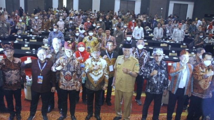 Mendagri di Rakernas Apeksi Padang: Tugaskan TPID Monitor Harga Pangan Setiap Hari Mendagri di Rakernas Apeksi Padang: Tugaskan TPID Monitor Harga Pangan Setiap Hari