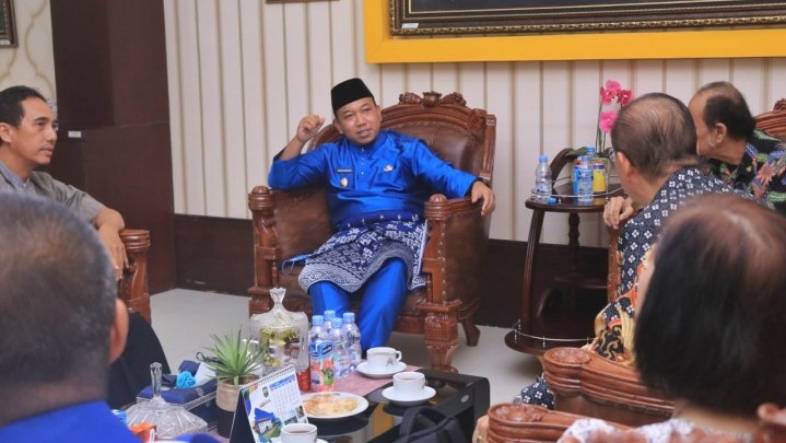 Calon Investor Jumpai Wabup Siak, Bahas Pengembangan Kawasan Industri Tanjung Buton Calon Investor Jumpai Wabup Siak, Bahas Pengembangan Kawasan Industri Tanjung Buton