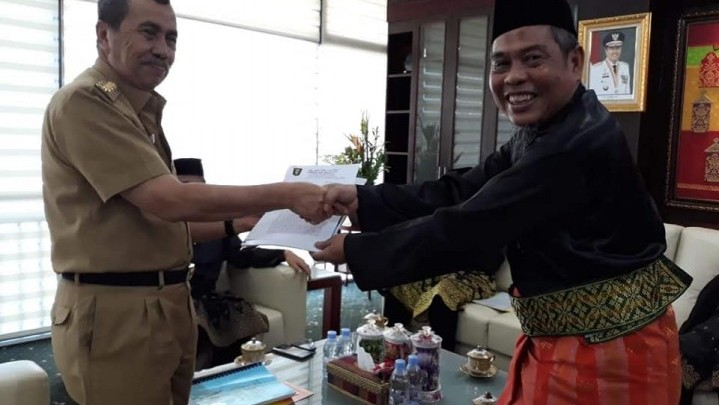 Riset dan Pengembangan, LAM Riau Usul Bentuk Lembaga Pantun Indonesia Riset dan Pengembangan, LAM Riau Usul Bentuk Lembaga Pantun Indonesia