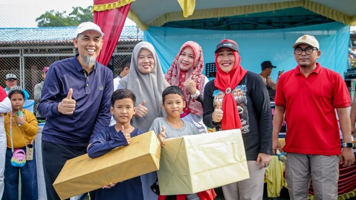 Kota Dumai Sambut HUT RI dengan Semarak Jalan Santai Kota Dumai Sambut HUT RI dengan Semarak Jalan Santai