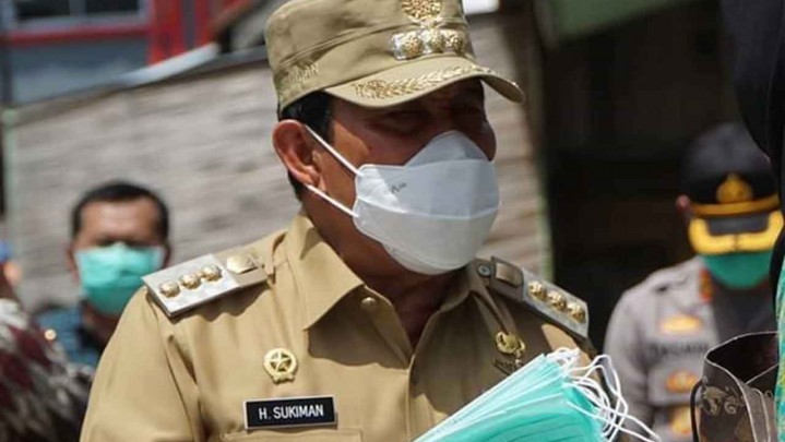 Masyarakat Diminta Bupati Sukiman Mau Divaksin dengan Kesadaran Masyarakat Diminta Bupati Sukiman Mau Divaksin dengan Kesadaran
