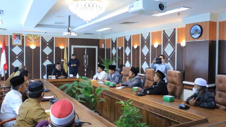 Masalah Kesejahteraan, Pengurus Imam Masjid Paripurna Bertemu Pj Wako Pekanbaru Masalah Kesejahteraan, Pengurus Imam Masjid Paripurna Bertemu Pj Wako Pekanbaru