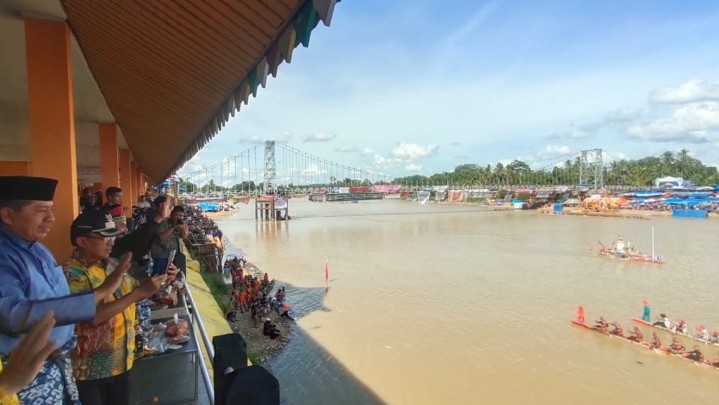Tahun Depan Tim Dayung Siak akan Ikut Pacu Jalur Kuansing Tahun Depan Tim Dayung Siak akan Ikut Pacu Jalur Kuansing