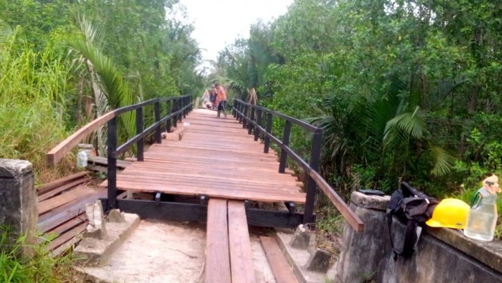 Seperti Ini Kondisi Jembatan Sungai Pinggan Inhil Dalam Penanganan Darurat