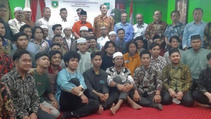 Wagubri Beri Pesan Khusus pada Mahasiswa Riau yang Kuliah di Mesir Wagubri Beri Pesan Khusus pada Mahasiswa Riau yang Kuliah di Mesir
