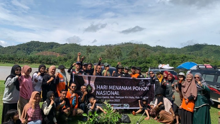 Di Desa Gema Kampar, Rumah Zakat Action Tanam 300 Pohon Di Desa Gema Kampar, Rumah Zakat Action Tanam 300 Pohon