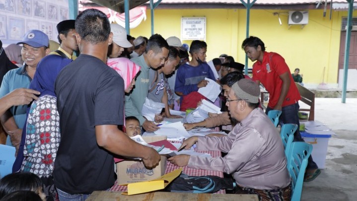 Tingkatkan Penjualan, Wabup Husni Minta UMKM Gabung di Aplikasi SIAKKU Tingkatkan Penjualan, Wabup Husni Minta UMKM Gabung di Aplikasi SIAKKU