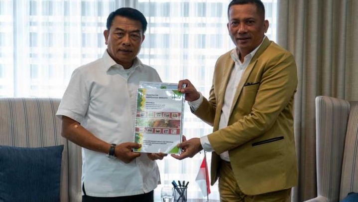 Masalah Banjir Rob dan Abrasi Laut, Bupati Meranti Mengadu ke Moeldoko Masalah Banjir Rob dan Abrasi Laut, Bupati Meranti Mengadu ke Moeldoko