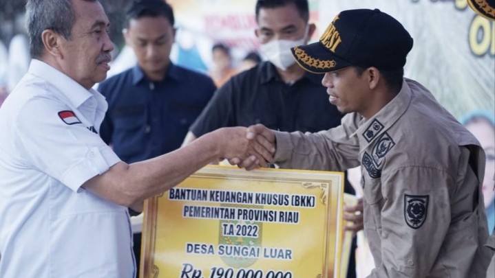 Desa Sangat Tertinggal Diklaim Gubri Syamsuar Tersisa 24 Desa Desa Sangat Tertinggal Diklaim Gubri Syamsuar Tersisa 24 Desa