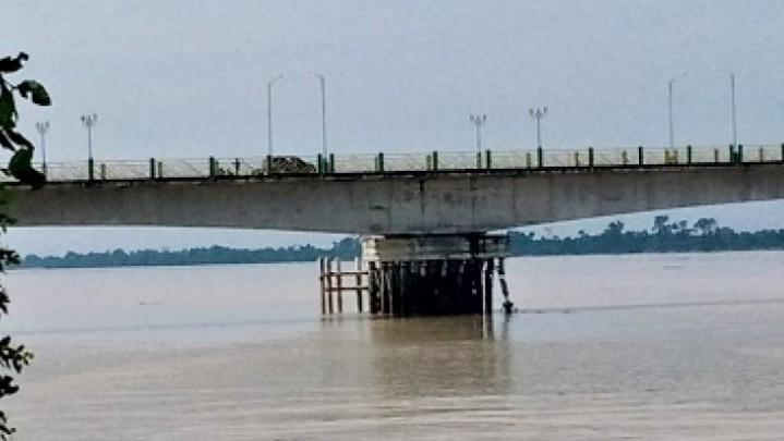 Kompensasi Perbaikan Jembatan Pedamaran II Bermasalah, Sekdaprov Riau Akan Lapor ke Kajati Kompensasi Perbaikan Jembatan Pedamaran II Bermasalah, Sekdaprov Riau Akan Lapor ke Kajati