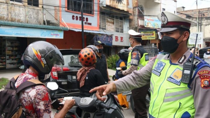 Sehari Operasi Tertib Pajak di Dumai, Ratusan Kendaraan Terjaring Sehari Operasi Tertib Pajak di Dumai, Ratusan Kendaraan Terjaring