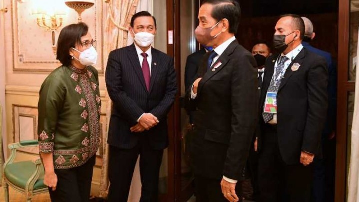 Pengelolaan APBN Tidak Transparan dan Penuh Kontradiksi Pengelolaan APBN Tidak Transparan dan Penuh Kontradiksi