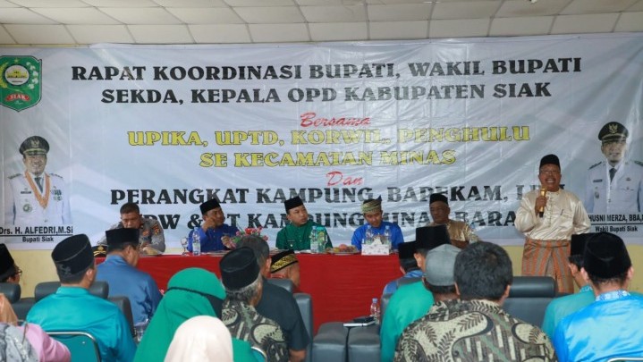 BLT BBM di Siak Disalurkan Melalui Program Kampung BLT BBM di Siak Disalurkan Melalui Program Kampung