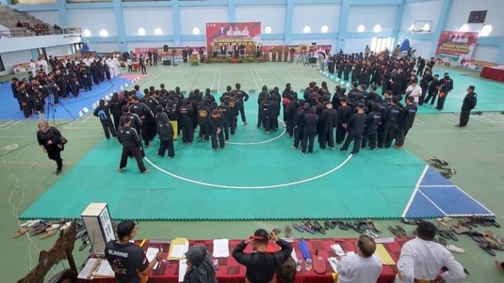 Kejurnas Pencak Silat Antar Satuan Pendidikan di Sumbar, IPSI Riau Juara III