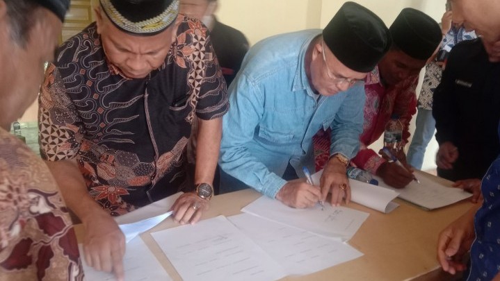 Tidak Sesuai Aturan, Ninik Mamak Bersama Masyarakat Tolak Pendirian Gereja di SPN Desa Kualu Nenas Kampar Tidak Sesuai Aturan, Ninik Mamak Bersama Masyarakat Tolak Pendirian Gereja di SPN Desa Kualu Nenas Kampar