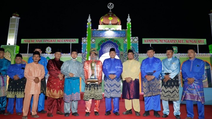 MTQ Tahun 2022 Kecamatan Sungai Apit Ditutup Bupati Alfedri MTQ Tahun 2022 Kecamatan Sungai Apit Ditutup Bupati Alfedri