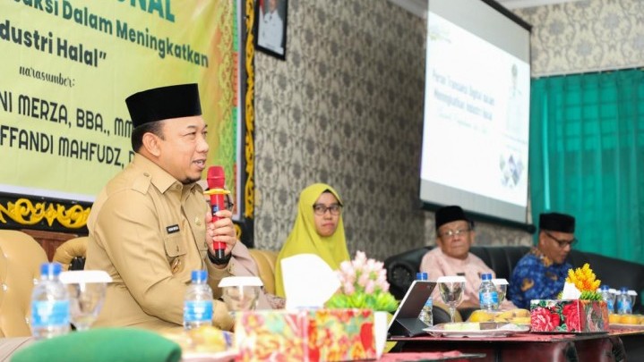 Konsep Industri Halal Dipaparkan Wabup Siak di Seminar Nasional Konsep Industri Halal Dipaparkan Wabup Siak di Seminar Nasional