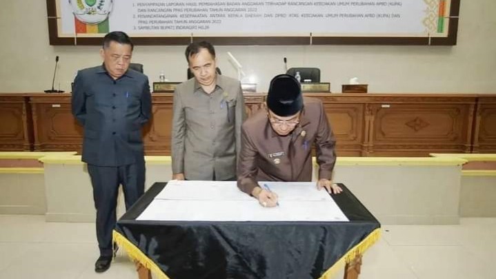 Pemkab dan DPRD Inhil Sepakati KUPA dan PPAS Tahun Angaran 2022 Pemkab dan DPRD Inhil Sepakati KUPA dan PPAS Tahun Angaran 2022