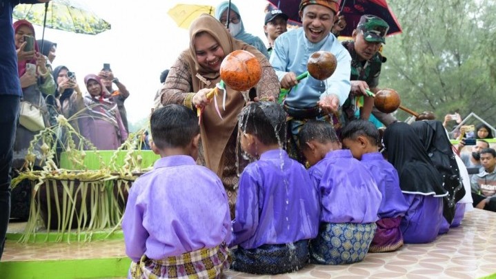 Mandi Safar Bengkalis, Bupati Kasmarni: Bentuk Nyata Peduli Budaya Lokal