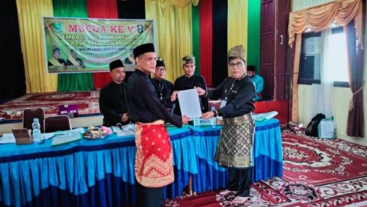 Zulyadaini Terpilih sebagai Ketua LAMR Rohul Zulyadaini Terpilih sebagai Ketua LAMR Rohul