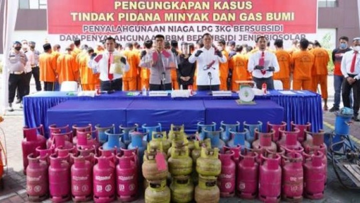 Polda Riau Bongkar Sindikat Pengoplosan Gas Elpiji