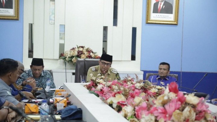 Kemiskinan di Rohul Tertinggi Kedua di Riau, Perusahaan Harus Bantu Pemerintah Kemiskinan di Rohul Tertinggi Kedua di Riau, Perusahaan Harus Bantu Pemerintah