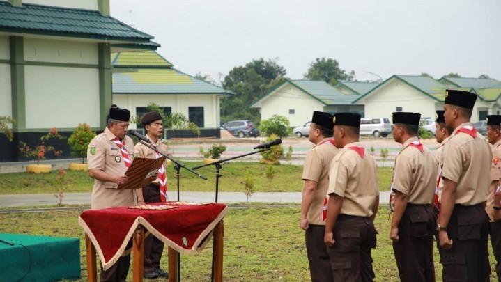 Bupati Alfedri Kukuhkan Saka Wira Kartika Kodim 0322 Siak