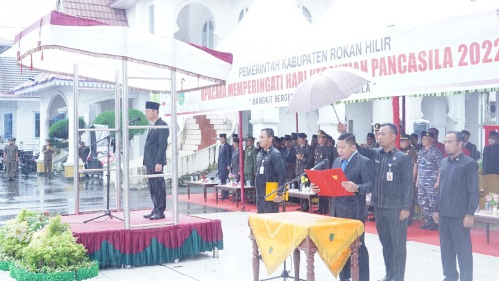 Bupati Rohil Ajak Semua Pihak Merefleksikan Kembali Nilai-nilai Pancasila Bupati Rohil Ajak Semua Pihak Merefleksikan Kembali Nilai-nilai Pancasila