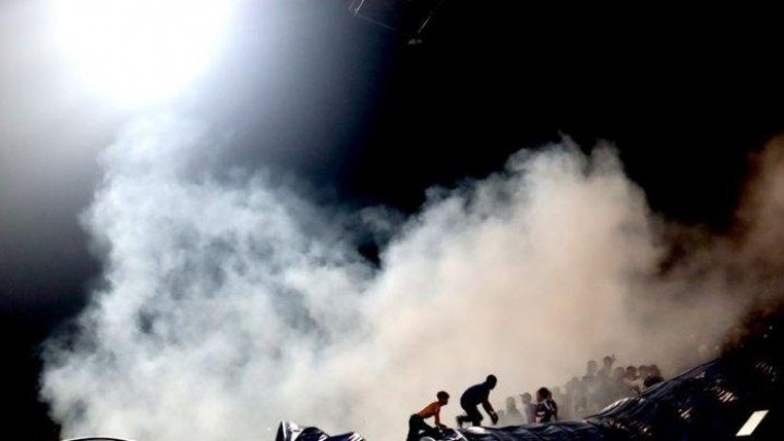 Ini Dalih Polisi Gunakan Gas Air Mata di Stadion Kanjuruhan Ini Dalih Polisi Gunakan Gas Air Mata di Stadion Kanjuruhan