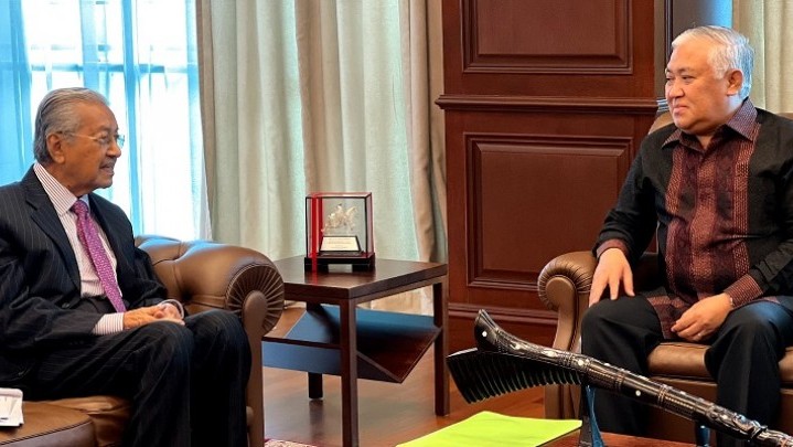Diskusi dengan Din Syamsuddin, Mahathir Mohamad: Umat Islam Alami Kemunduran Diskusi dengan Din Syamsuddin, Mahathir Mohamad: Umat Islam Alami Kemunduran
