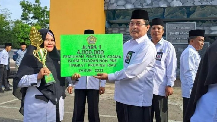 Penyuluh Agama Islam dari Kuansing Jadi yang Terbaik di Riau