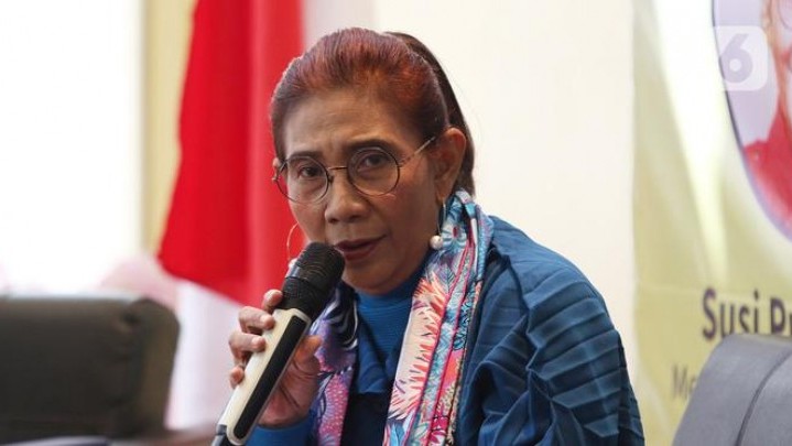 Susi Pudjiastuti Diperiksa Kejagung di Kasus Korupsi Impor Garam Susi Pudjiastuti Diperiksa Kejagung di Kasus Korupsi Impor Garam