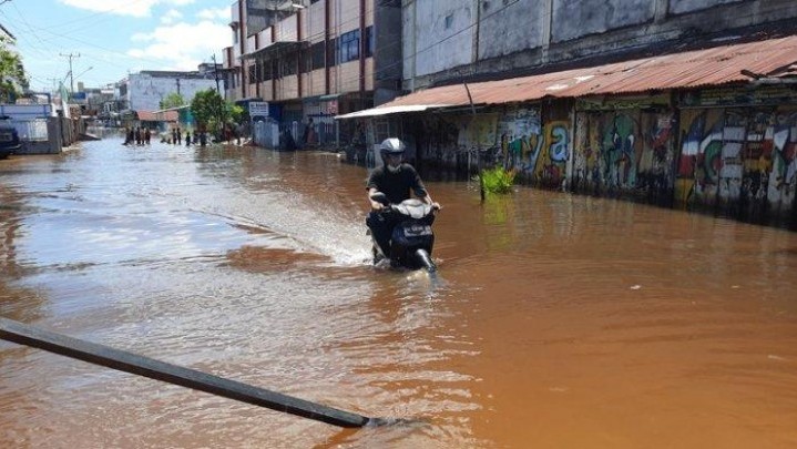 Pemprov Riau Pertimbangkan Status Siaga Banjir Pemprov Riau Pertimbangkan Status Siaga Banjir