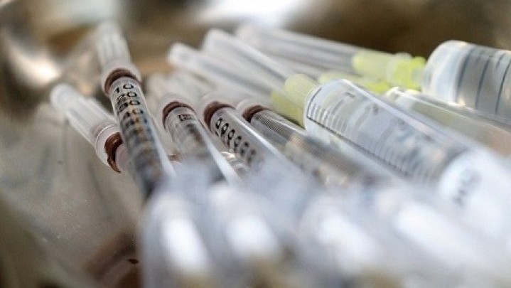 Satu Bulan Riau Butuh 2 Ribu Dosis Vaksin Meningitis