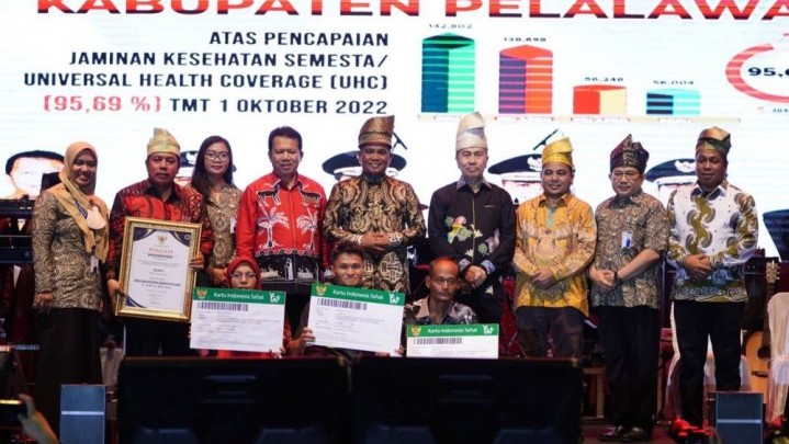 Gubri Syamsuar Banggakan Program Berobat Gratis di Pelalawan