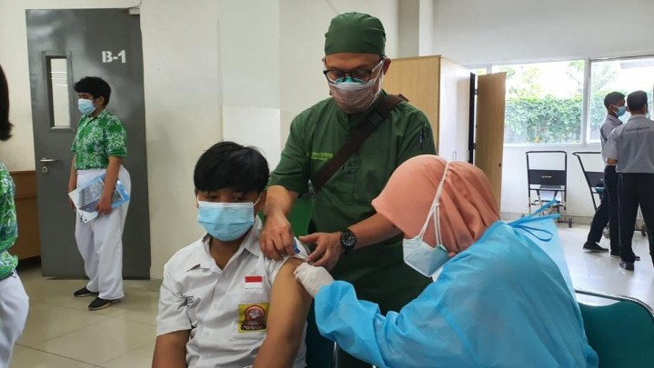Vaksinasi Covid-19 Riau Sudah Capai 83,32 Persen Vaksinasi Covid-19 Riau Sudah Capai 83,32 Persen