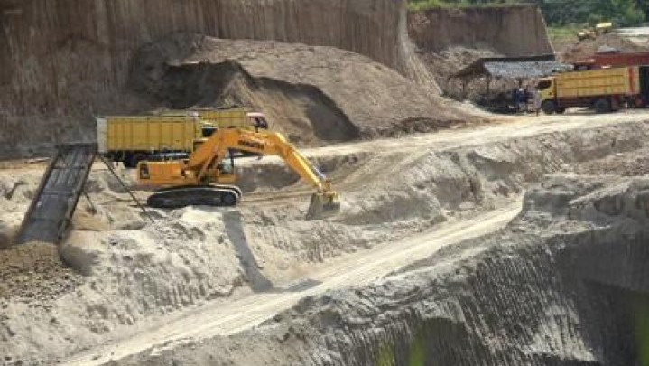 Tertinggi di Sumatera, Investasi di Riau Capai Rp71,89 Triliun Tertinggi di Sumatera, Investasi di Riau Capai Rp71,89 Triliun